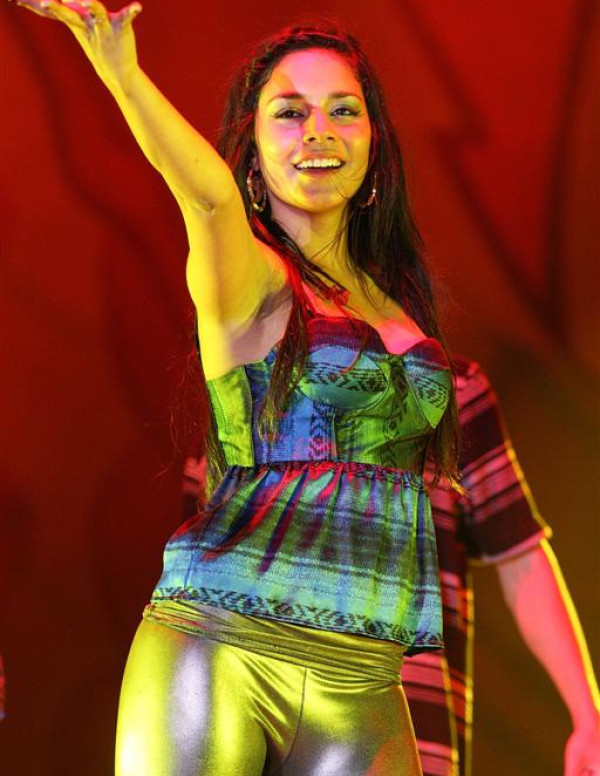 Vanessa Hudgens, tenue très moulante
