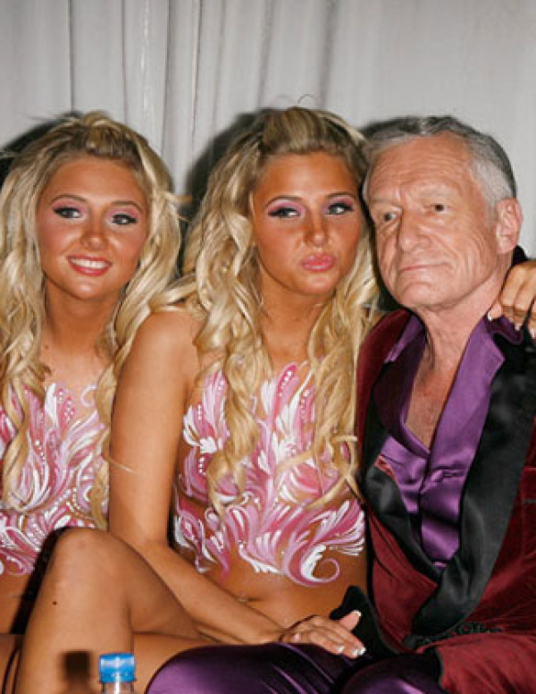 Les jumelles d'Hugh Hefner, la suite ... ;-)