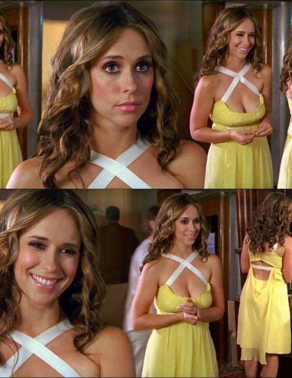 Jennifer Love Hewitt dans une robe très décolletée