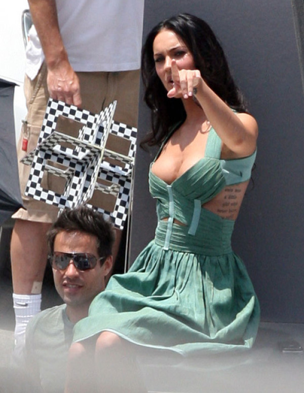 Megan Fox en pleine séance shooting