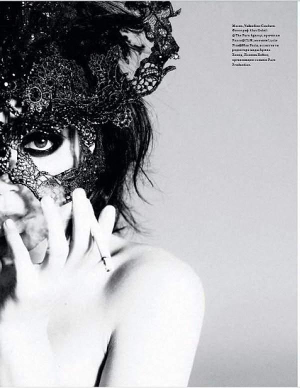 Lily Allen Topless dans Bazaar Russia