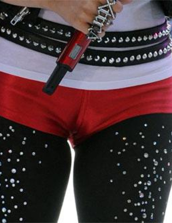 Christina Aguilera cameltoe