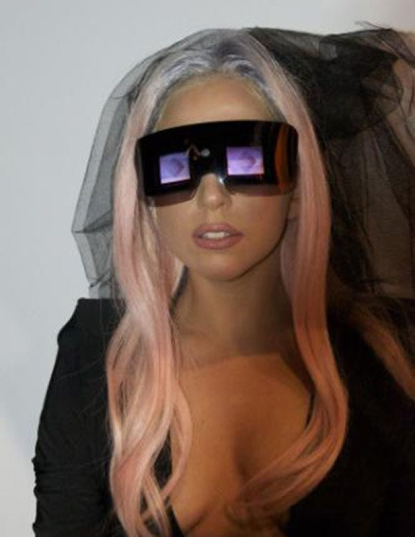 Les lunettes Polaroid par Lady Gaga