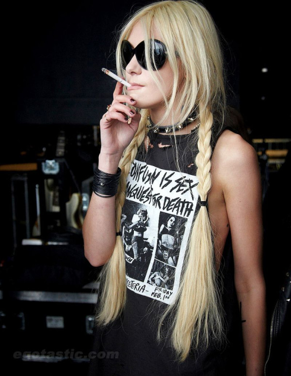 Taylor Momsen…avec le minimum vital