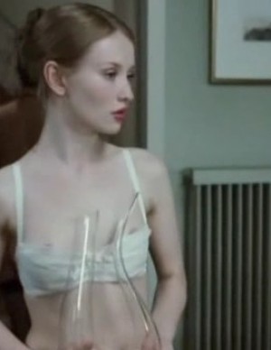 photos Emily Browning