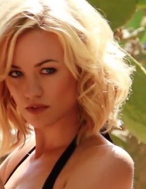 photos Yvonne Strahovski