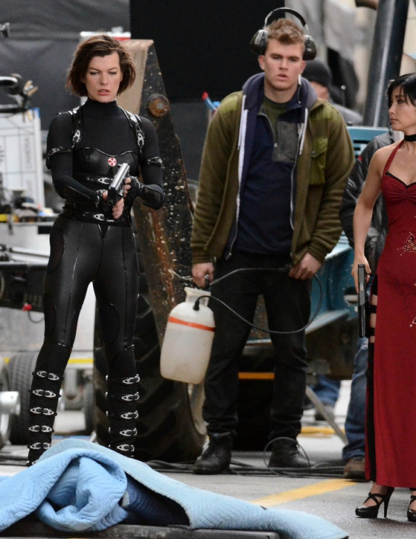 Milla Jovovich est prête pour combattre l’ennemi