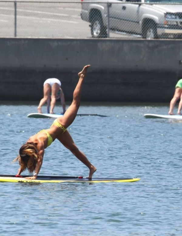 Leilani Dowding en bikini à Marina Del Rey