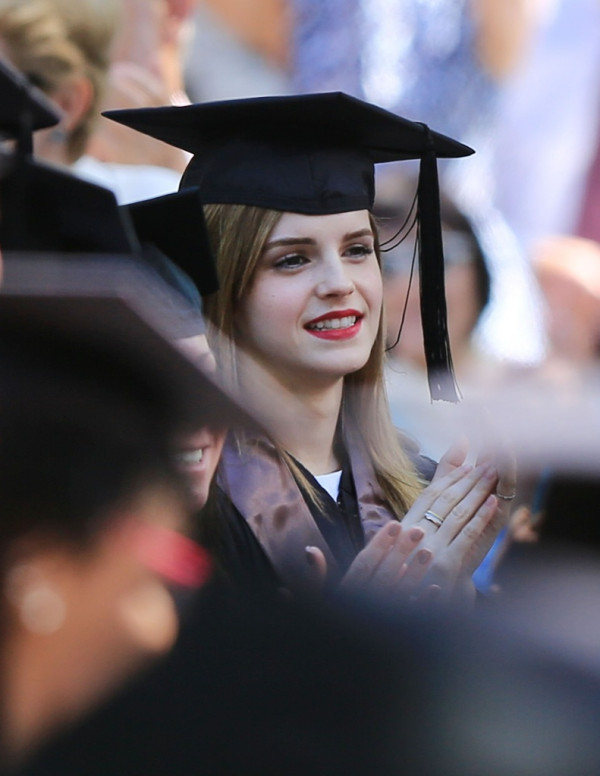 Emma Watson à sa graduation à L’université Brown 