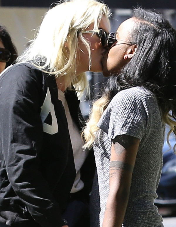 Ireland Baldwin est en couple avec la rappeuse Angel Haze