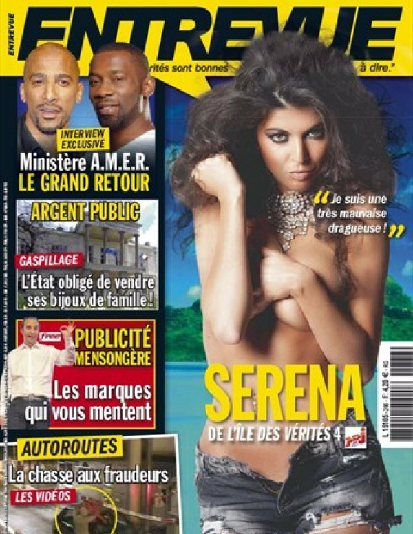 Serena topless dans Entrevue