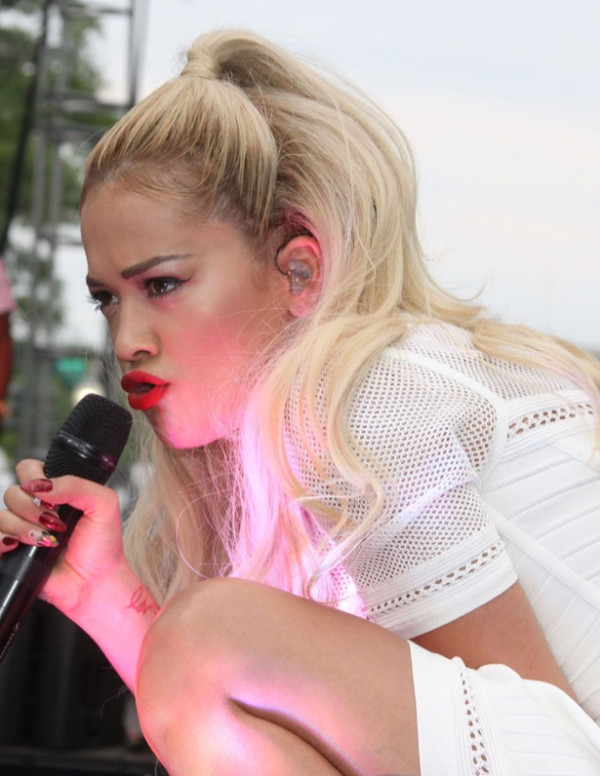Rita Ora en plein show à West Hollywood