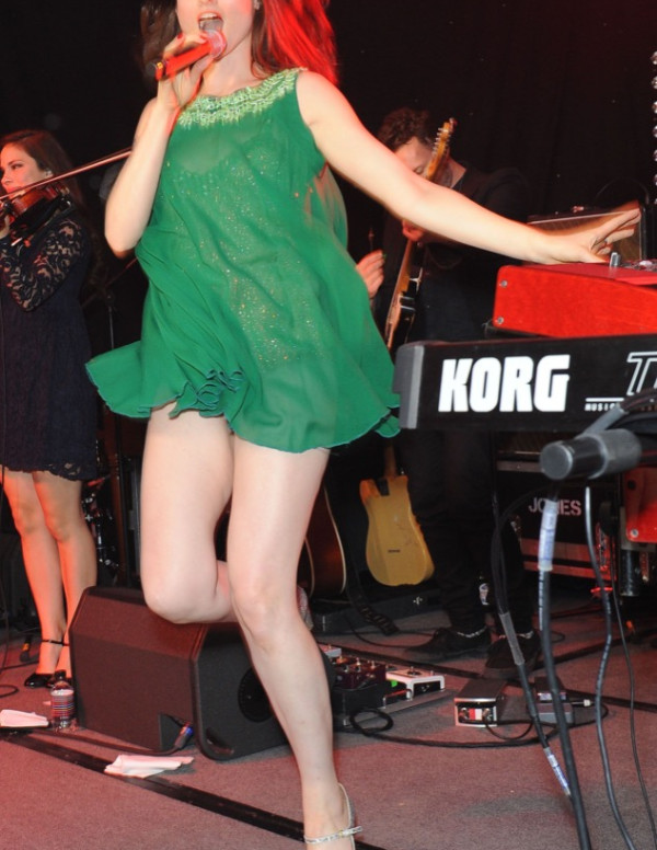 Show à l’anniversaire de Caron Keating avec Sophie Ellis Bextor