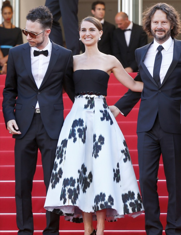 [CANNES 2015] Natalie Portman illumine Cannes