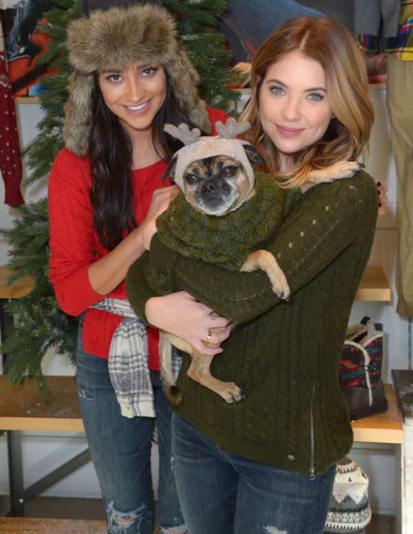C’est déjà Noël pour Ashley Benson et Shay Mitchell