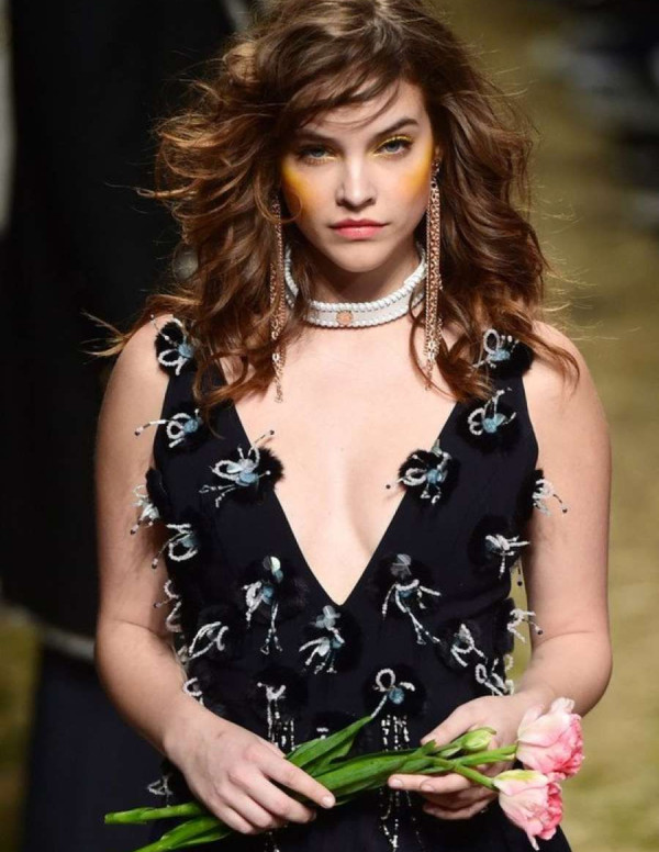 Barbara Palvin à Séoul pour le Metrocity Fashion Show