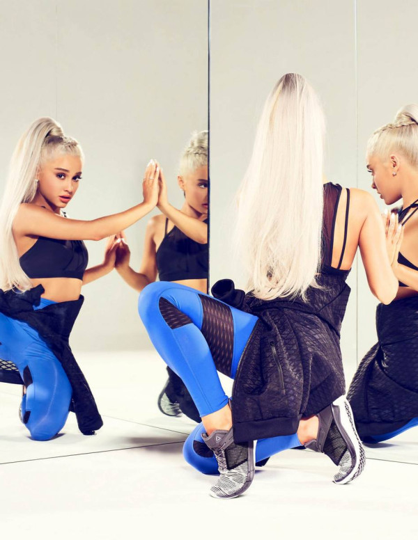 Ariana Grande pose pour la campagne Reebok