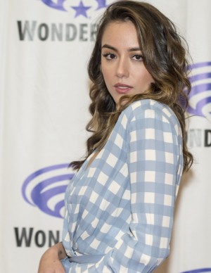 photos Chloe Bennet