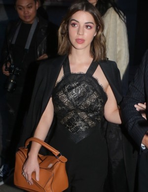 photos Adelaide Kane