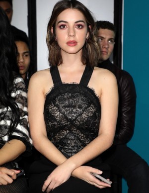 photos Adelaide Kane