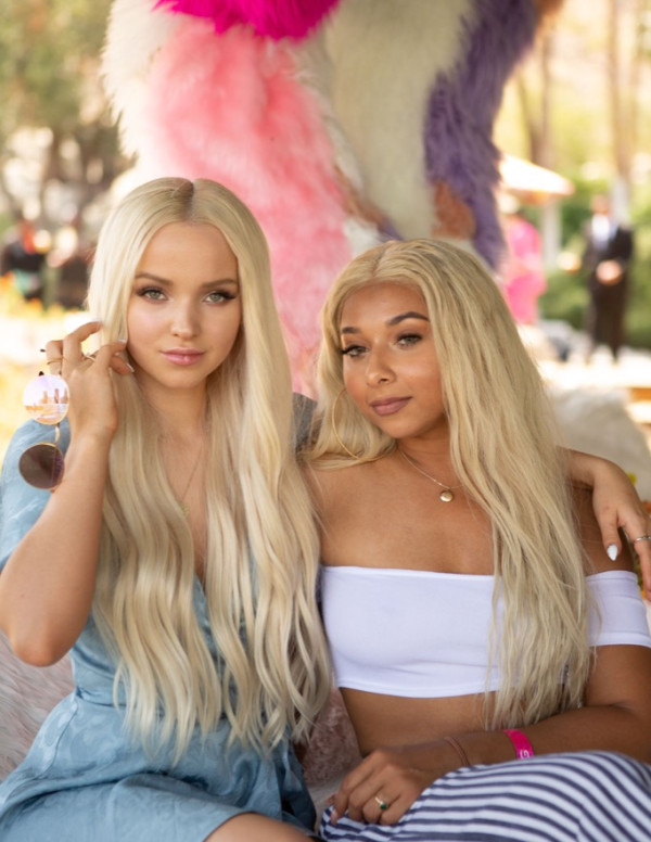 Dove Cameron (et ses copines ! ) au Coachella Festival 2018