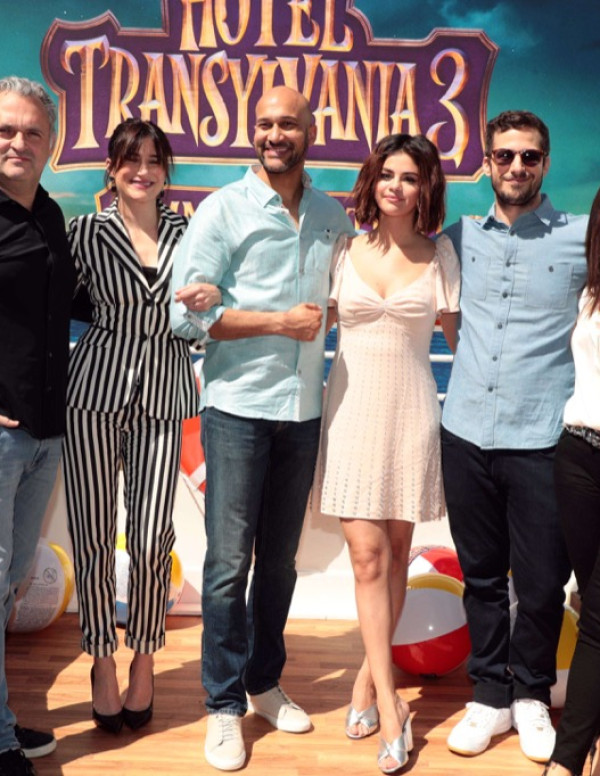 Selena Gomez pour Hotel Transylvania 3 à Culver City