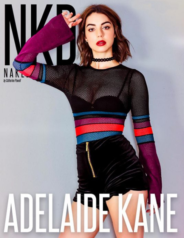 Adelaide Kane pour Nkd magazine