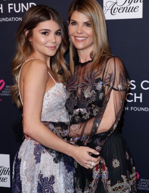 photos Lori Loughlin