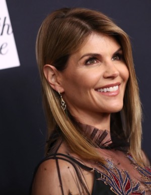 photos Lori Loughlin