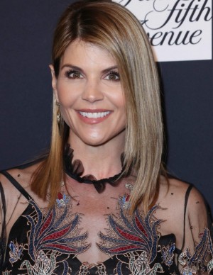 photos Lori Loughlin