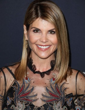 photos Lori Loughlin