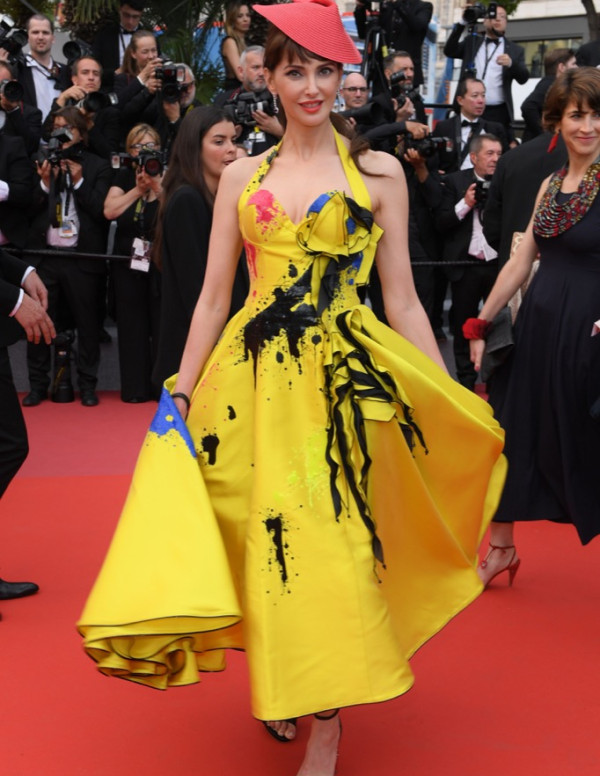 [CANNES 2018] Frederique Bel pour la première du film Sorry Angel