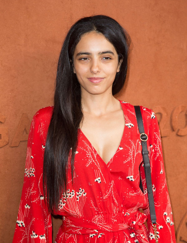 Jolie Hafsia Herzi en rouge à Roland Garros !