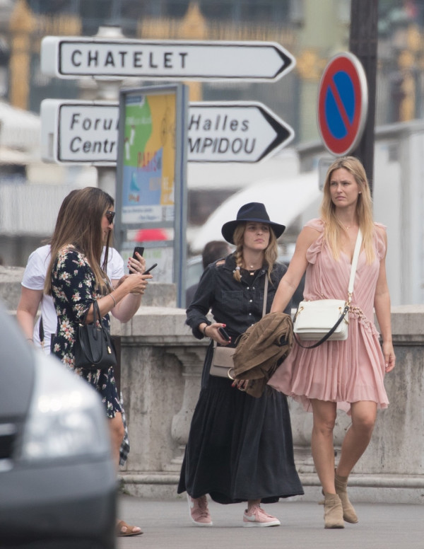 Bar Refaeli à Paris