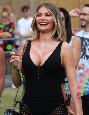 photos Chloe Sims 