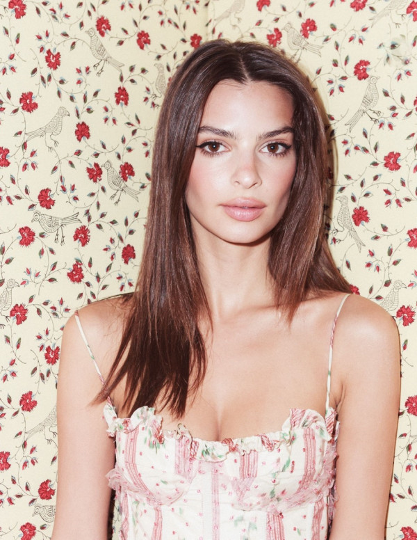 Emily Ratajkowski au CFDA Vogue Fashion soiree de charité