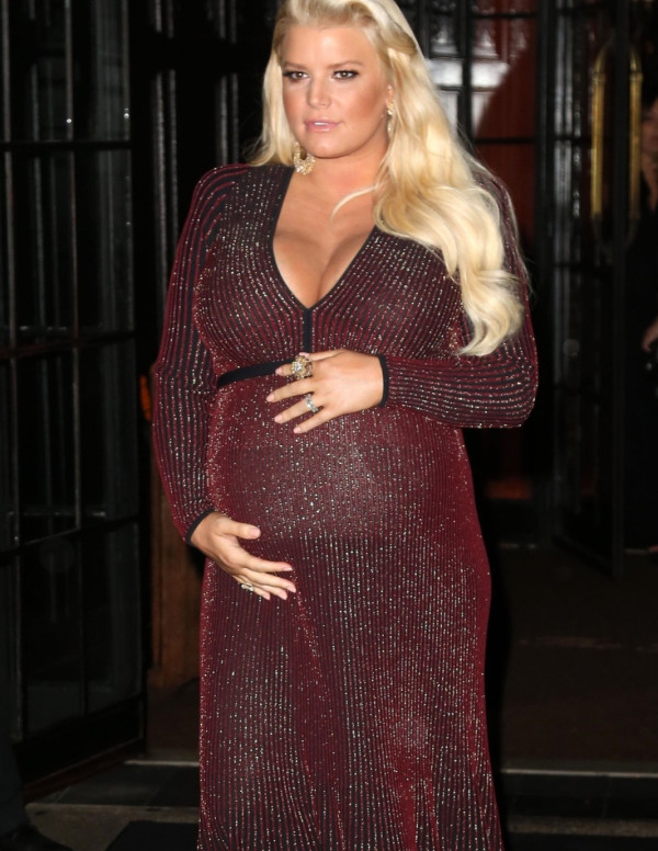 Jessica Simpson au 25ème gala annuel - FFANY Shoes On Sale -