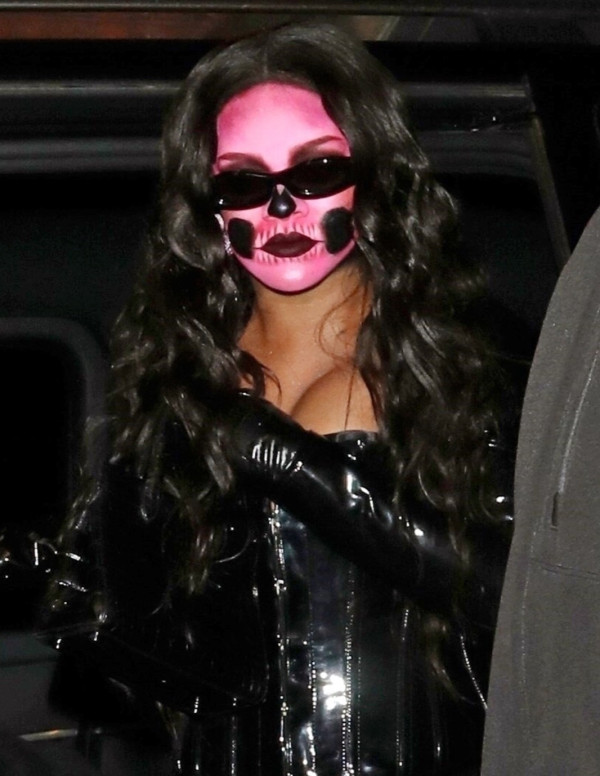 Rihanna effrayante fête Halloween à Londres
