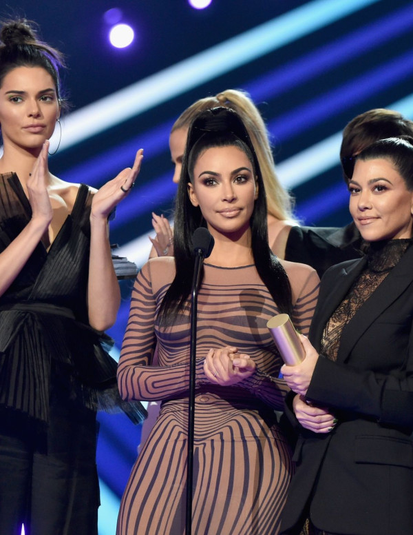 Kendall Jenner et la famille Kardashian aux People's Choice Awards 2018 à Santa Monica
