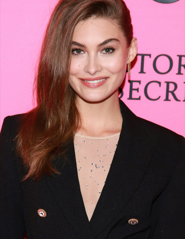 Grace Elizabeth aux Victoria's Secret 2018 à NYC 