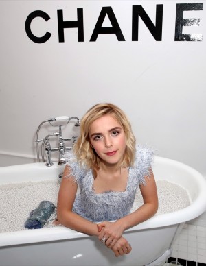 photos Kiernan Shipka