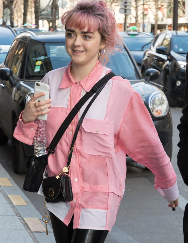 Maisie Williams à Paris