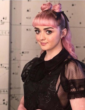 photos Maisie Williams 