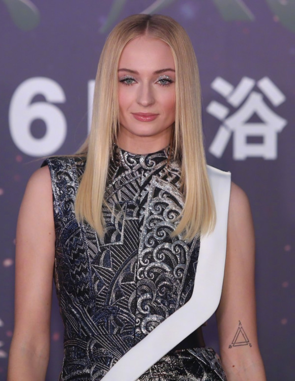 Sophie Turner à Beijing pour la première du film X-Men Dark Phoenix