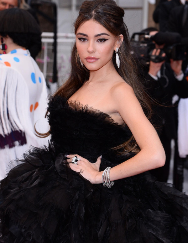 Madison Beer à Cannes pour la projection du film Douleur et Gloire