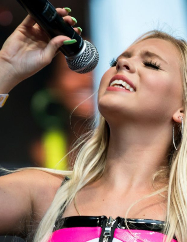 Jordyn Jones en concert au VidCon à Anaheim en Californie