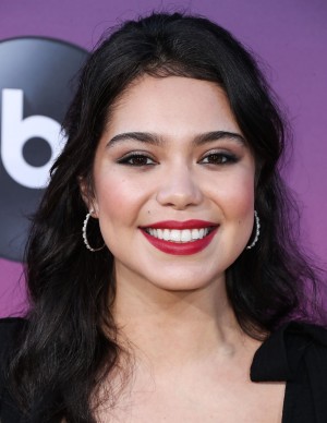 photos Auli i Cravalho