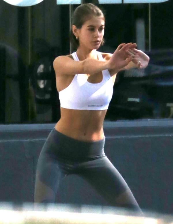 Séance de sport pour Kaia Gerber au Dogpound Gym