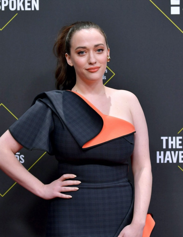 Kat Dennings à Santa Monica pour les People’s Choice Awards