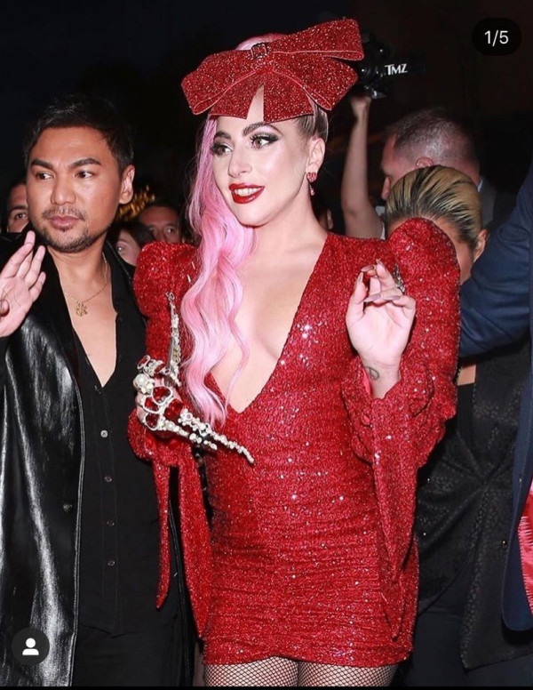 Lady gaga au centre commercial The Grove à Los Angeles pour le lancement du nouveau produit Haus Labs